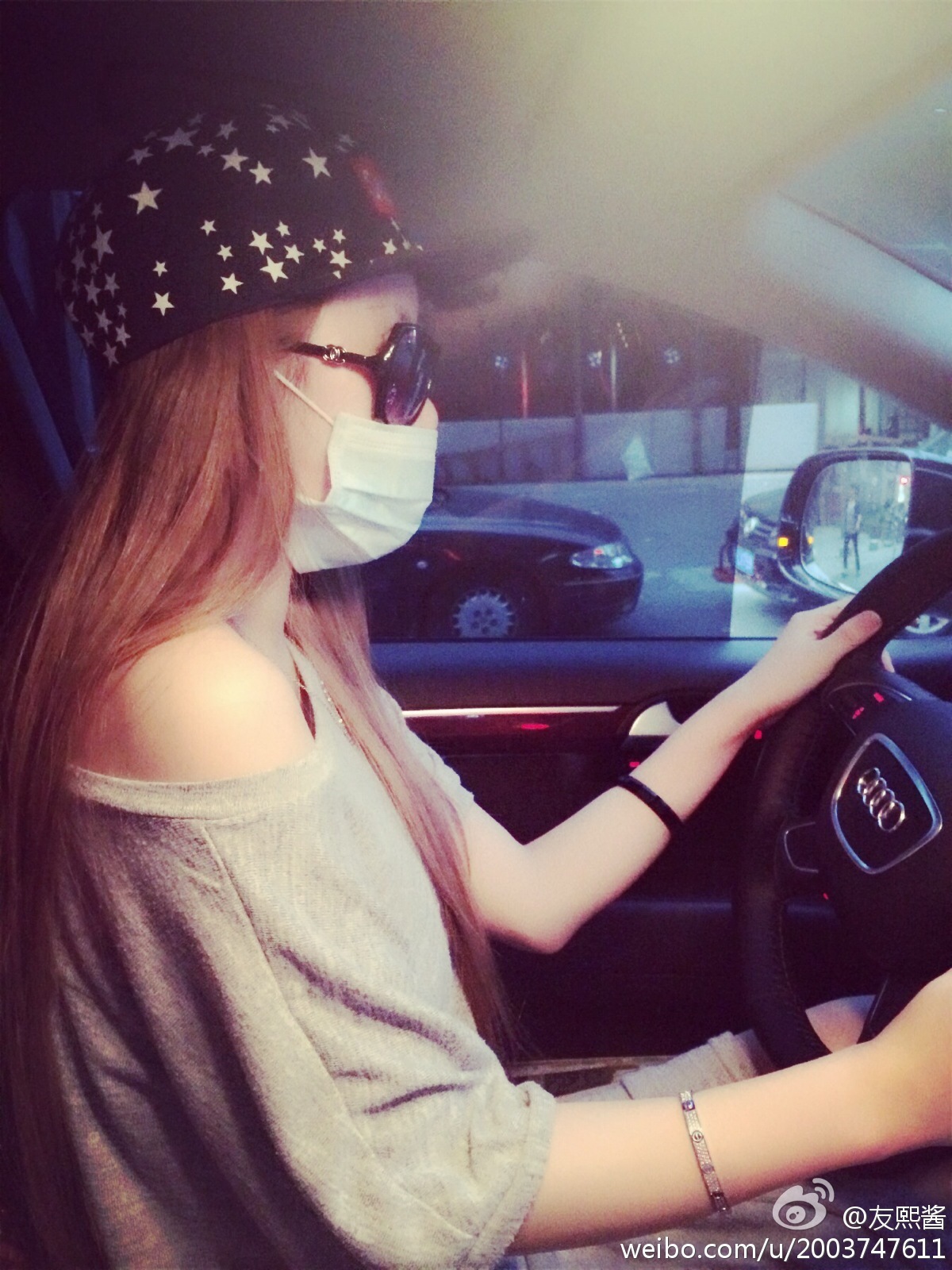 G罩美胸 火爆的辣子 友熙酱 微博自拍破解私密图片 2